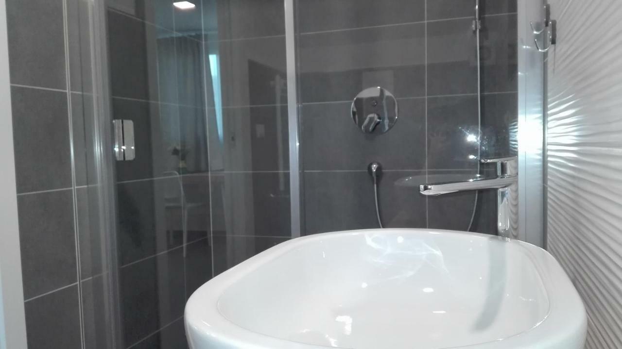 Tivoli Shortlets - Catania Hotell San Gregorio di Catania Eksteriør bilde